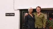 Mel und Tom leben in dem ältesten Haus in ihrem Dorf Wrington in North Somerset. Sie wollen ihr Dachgeschoss in ein schrulliges B&B verwandeln.