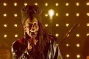 Bei den „Hamburg Sessions“ wird Akua Naru von ihrer Live-Band und dem Streichquartett des Ensemble Resonanz begleitet.