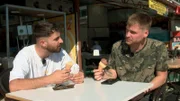 Servet und Peter verbringen einen "Buddy-Tag" zusammen