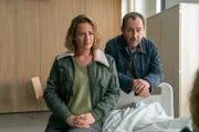 Rechtsmedizinerin Theresa Wolff (Nina Gummich) und KHK Robert Brückner (Thorsten Merten) hoffen, vom verletzten Opfer eine Aussage zu bekommen.
