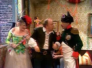 WDR Fernsehen EIN HERZ UND EINE SEELE, "Rosenmontagszug", Ilse und Alfred Tetzlaff sind zum Rosenmontagszug des Jahres 1974 bei Koslowskis eingeladen. Alfreds Kostüm sorgt für beträchtliches Aufsehen bei den Damen.