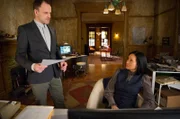 Sherlock Holmes (Jonny Lee Miller, l.); Joan Watson (Lucy Liu, r.)