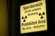Als Rosalind Franklin ihre Forschungen betrieb, war die Gefahr der Röntgenstrahlung noch nicht bekannt. In heutigen Labors gelten strenge Sicherheitsvorkehrungen.