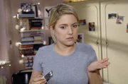 Anna (Jeanette Biedermann) versucht mit den Tabletten von Diaz ihr Tief zu überwinden ...