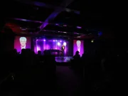 Tatort-Star Miroslav Nemec hat in der Show-Lounge einen Auftritt. Er wird singen sowie Gitarre und Klavier spielen.