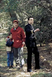 Col. Matt 'Gooch' Anderson (Dan Lauria), Harmon Rabb, Jr. (David James Elliott, r.)