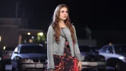 Nach dem stundenlangen Stau steigen die Klasse und der Coach in einem Motel ab, um dort die Nacht zu verbringen. Lydia (Holland Roden) hat von Anfang an ein schlechtes Gefühl und schon bald soll sich herausstellen, dass sie damit mehr als richtig lag.