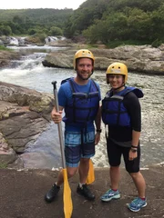 Porto Belo in Brasilien. Nautik-Praktikantin Lara Habedank und Famulant Tobias Hack machen einen Rafting-Ausflug. Sie gehen im Staatspark Santa Katharina auf den Rio Cubatao, ein Wildwasserfluss, der durch den atlantischen Regenwald führt.