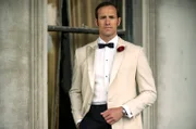 Detective James Steed (Joel Jackson)