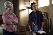 Connie "Meemaw" Tucker (Annie Potts, l.); Georgie Cooper (Montana Jordan, r.)