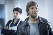 Mick (Henning Baum, r.) und Andreas (Maximilian Grill, l.)