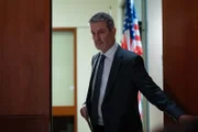 Kevin Tagg (Rupert Everett)