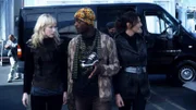 Das Leverage-Team ermittelt undercover in Serbien. Von links: Parker (Beth Riesgraf), Alec Hardison (Aldis Hodge) und Sophie Devereaux (Gina Bellman).