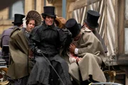 In the middle: Anne Lister (Suranne Jones)