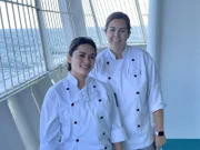 Die "Grand Lady" auf See. Hotelpraktikantin Johanna Voth und Hilfskonditorin Alaiza Penalosa auf dem Crewdeck.