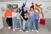 TanzTapir, Volker und die TanzAlarm Kids bringen mit Musik und guter Laune die Ausstellung in Schwung.