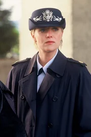 Als die friedlichen Tollaner sich für einen Tauschhandel mit der Erde einlassen, kommt es für Carter (Amanda Tapping) und das SG-1 Team zu unvorhersehbaren Konsequenzen ...