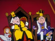 Alice, Benny Bunny, die Herzkönigin, der Herzkönig und sein Joker langweilen sich. Der diesjährige Schönheitswettbewerb scheint ein einziger Reinfall zu sein. Noch ist niemand aufgetaucht, der den Preis verdient haben könnte.