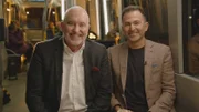 Von links: Andreas Bönte mit seinem Gast Fatih Çevikkollu in der nachtlinie.