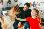 Gedeon Burkhard (Alexander Brandtner), Alina Bimashofer (Marion Lenz).