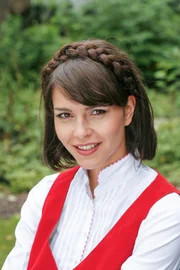 Mona Lehrmann (Susan Hoecke)