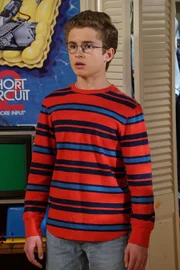 Sean Giambrone (Adam Goldberg).