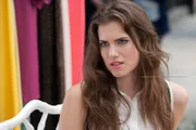 Marnie Michaels (Allison Williams)
