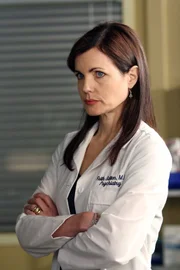 LAW & ORDER: SPECIAL VICTIMS UNIT -- "Good Faith" Episode 9002 -- Pictured: Elizabeth McGovern as Dr. Faith Sutton -- NBC Photo: Eric Liebowitz