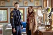 Sergeant Charlie Heard (Brad Harder), Lynn Smith (Miranda Frigon)