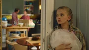 WDR Fernsehen GLOW, "Folge 3 Heimlichkeiten", am Montag um 07:45 Uhr. Jenny hat Angst, dass Kim und Hilde wieder ausziehen. Sie muss sich etwas einfallen lassen.  (v.l.n.r.: Mathias Eckhoff, Hedda Sandvig, Anine Bonnevie Nagell-Høyer)