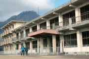 Die Überreste dieser Schule zeugen von der enormen Kraft und Gewalt des Vulkans Unzen im Südwesten Japans, der im Jahr 1991 ausbrach.