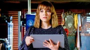 Renée Felice Smith (Nell Jones).