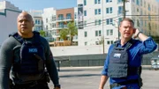 (v.li.): LL Cool J (Special Agent Sam Hanna), Chris O’Donnell (Special Agent G. Callen).