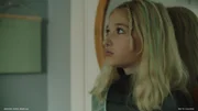 WDR Fernsehen GLOW, Folge 2 "Banana Split!", am Montag (30.12.24) um 07:35 Uhr. Schon kurz nach dem Umzug zu Jenny und ihrer Familie ist Kim genervt von ihrem neuen Zuhause.  (Bianca Ghilardi-Hellsten)