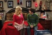 Während Sheldon Schwierigkeiten mit Amy bekommt, muss Howard damit zurechtkommen, dass Bernadette keine Kinder mag ...
