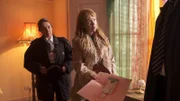 Jane Barker (Lucy Thackeray, l.) und Delia Balmer (Anna Maxwell Martin, r.)