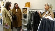 V.l.: Shoppingbegleitung Lara, Kandidatin Fabia und Verkäuferin.