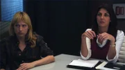 Parker (Beth Riesgraf) und Sophie Devereaux (Gina Bellman, re.)