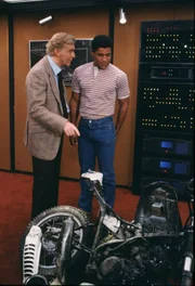 l-r: Devon Miles (Edward Mulhare), RC3 (Peter Parros)