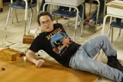 Sean Marquette (Johnny Atkins).