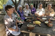 Restaurantchefin und Managerin Olesea Cojocaru (nicht im Bild) lernt von den Frauen aus dem Dorf immer noch dazu.