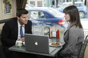 Booth und Brennan müssen den Tod eines bekannten Fernsehmoderators aufklären, der angeblich von einem mysteriösen Fabelwesen umgebracht wurde.
