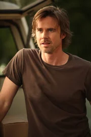 Der verstörte Sam (Sam Trammell) beschließt, Bon Temps für eine Weile den Rücken zu kehren.