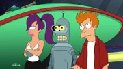 Nachdem Ausfall der dunklen Materie müssen sich Leela (l.), Bender (M.) und Fry (r.) eine Quelle für Treibstoff suchen ...