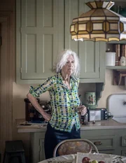 Ruth Zardo (Clare Coulter)