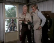 Das A-Team stößt bei seinen Untersuchungen auf Winston Corliss, einen Drogenhändler aus Südamerika. Bild: B.A. (Laurence Tureaud), Hannibal (George Peppard) und Face (Dirk Benedict) (v.li.)