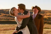 Ashley (Cindy Busby, l.); Caleb (Kerry James, M.)