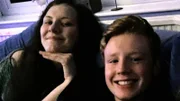 Libby Squire (l.)
