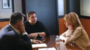Als ein adoptiertes, 16-jähirges Mädchen vermutet, dass sie als Kind entführt wurde, wendet sie sich an das FBI. Jack (Anthony LaPaglia, li.) und sein Team müssen herausfinden, was genau während ihrer Adoption passiert ist.