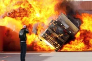Nach einer wilden Verfolgungsjagd kann Ben (Tom Beck) den Drogentransporter stoppen - es kommt zu einer Explosion...  +++